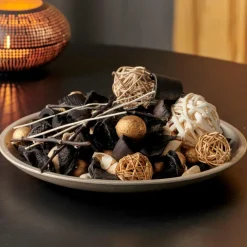 CASA ESCAPE BLACK OUDH Pot-pourri Noir